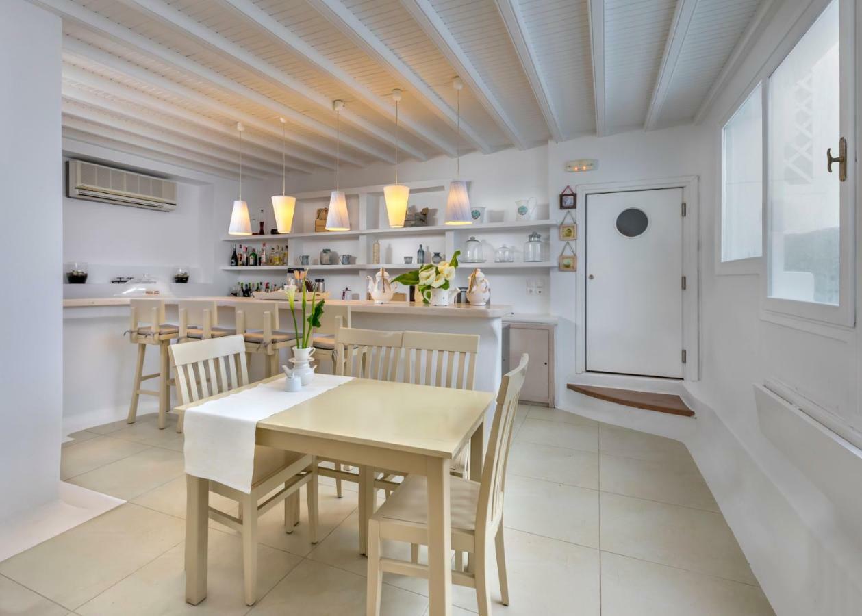 カルボナキ ホテル Mykonos Town エクステリア 写真